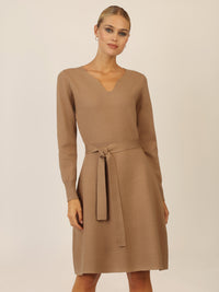 APART Strickkleid mit V-Ausschnitt | camel