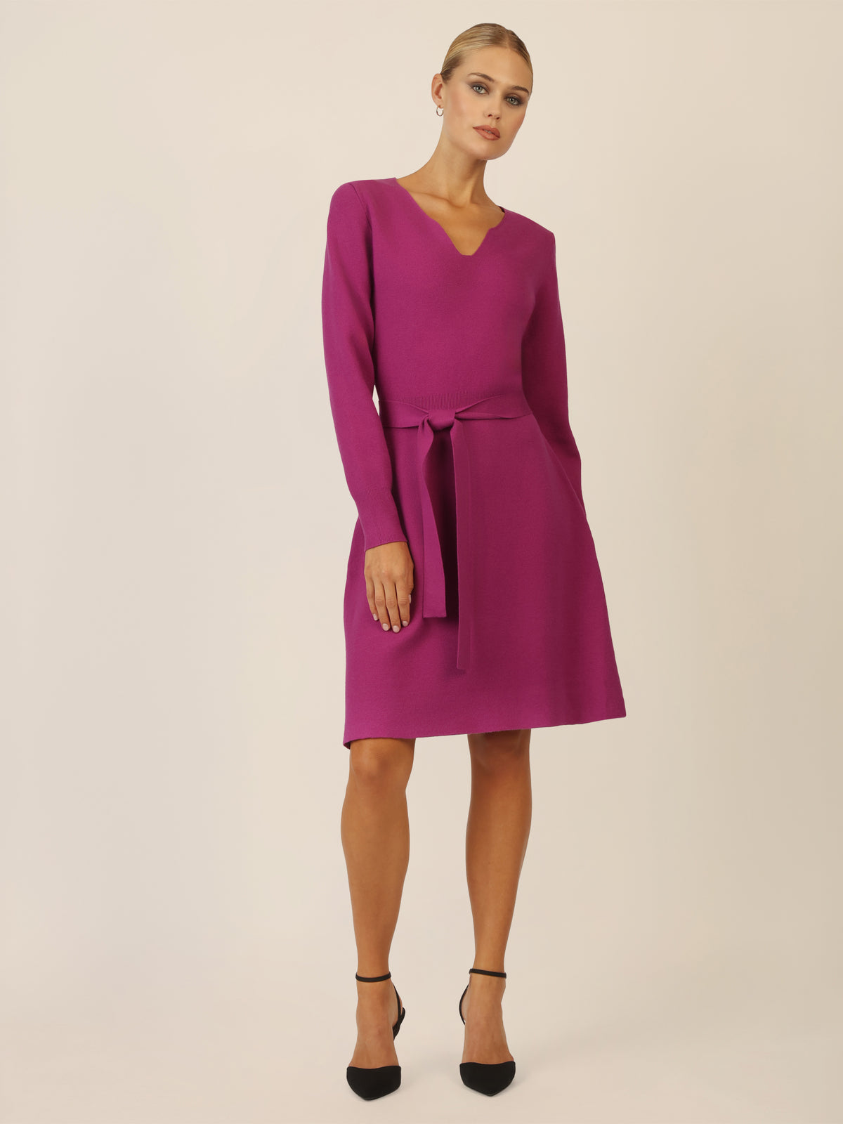 APART Strickkleid mit V-Ausschnitt | lila