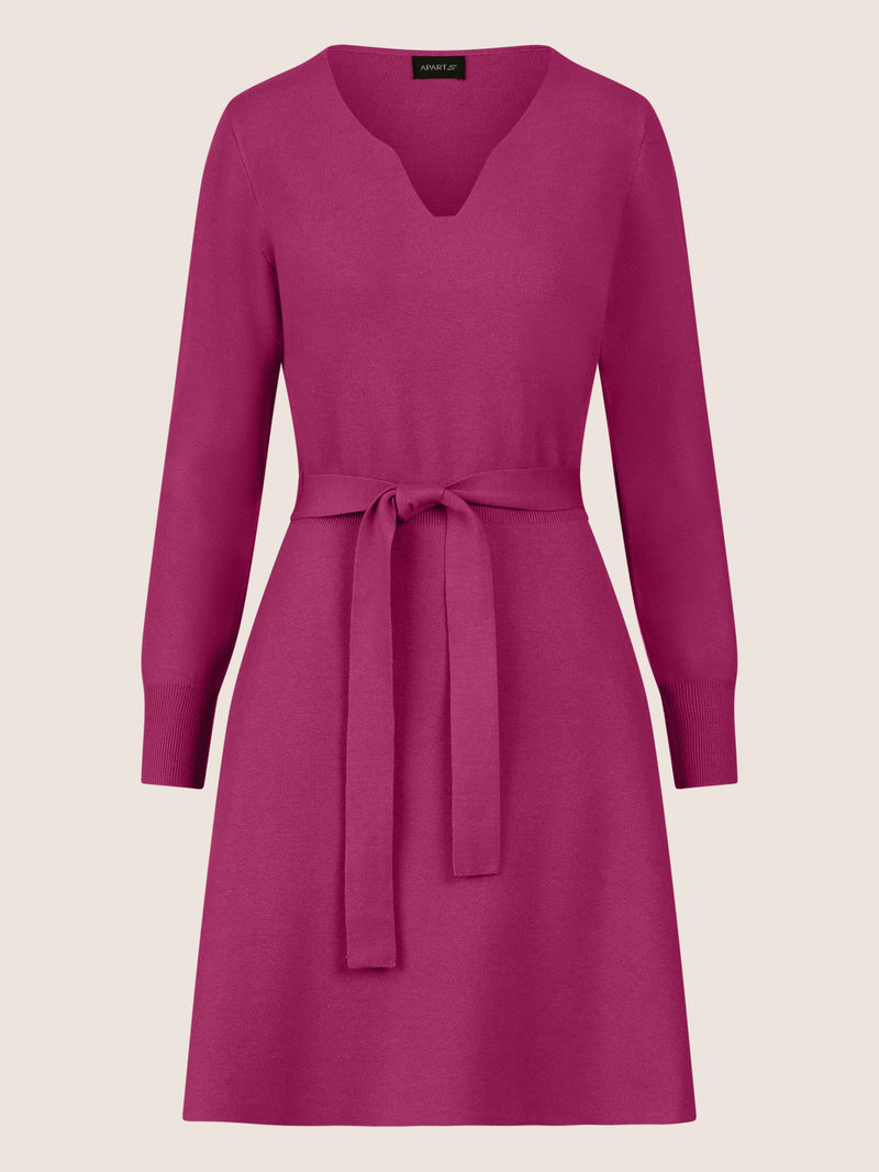 APART Strickkleid mit V-Ausschnitt | lila