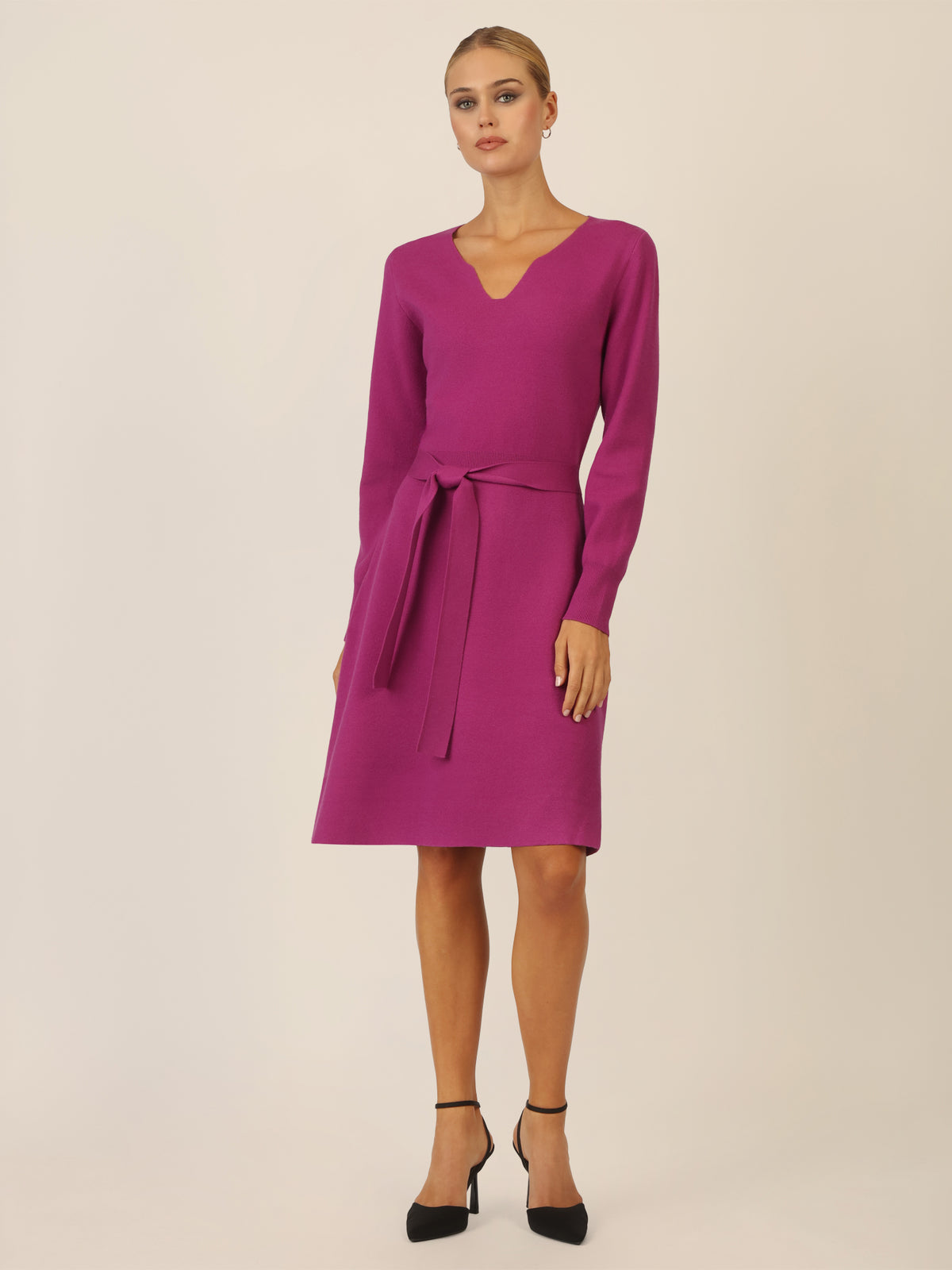 APART Strickkleid mit V-Ausschnitt | lila