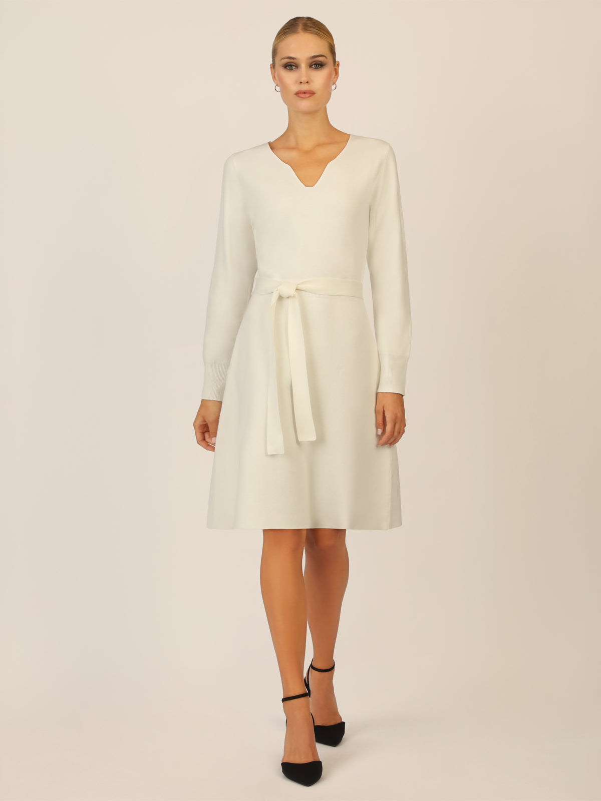 APART Strickkleid mit V-Ausschnitt | creme
