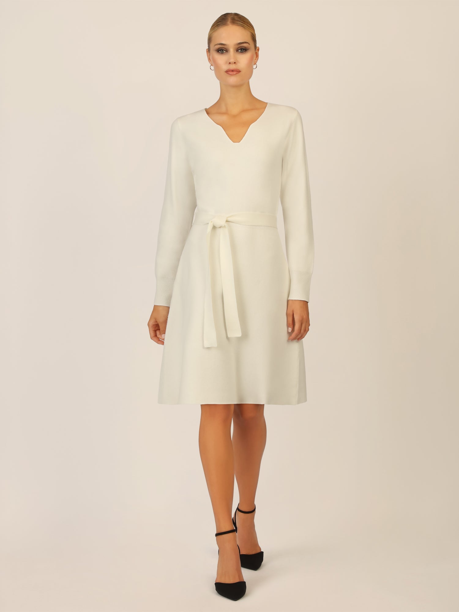 APART Strickkleid mit V-Ausschnitt | creme