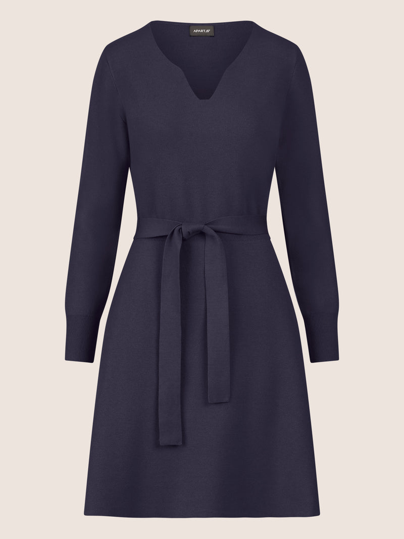 APART Strickkleid mit V-Ausschnitt | nachtblau