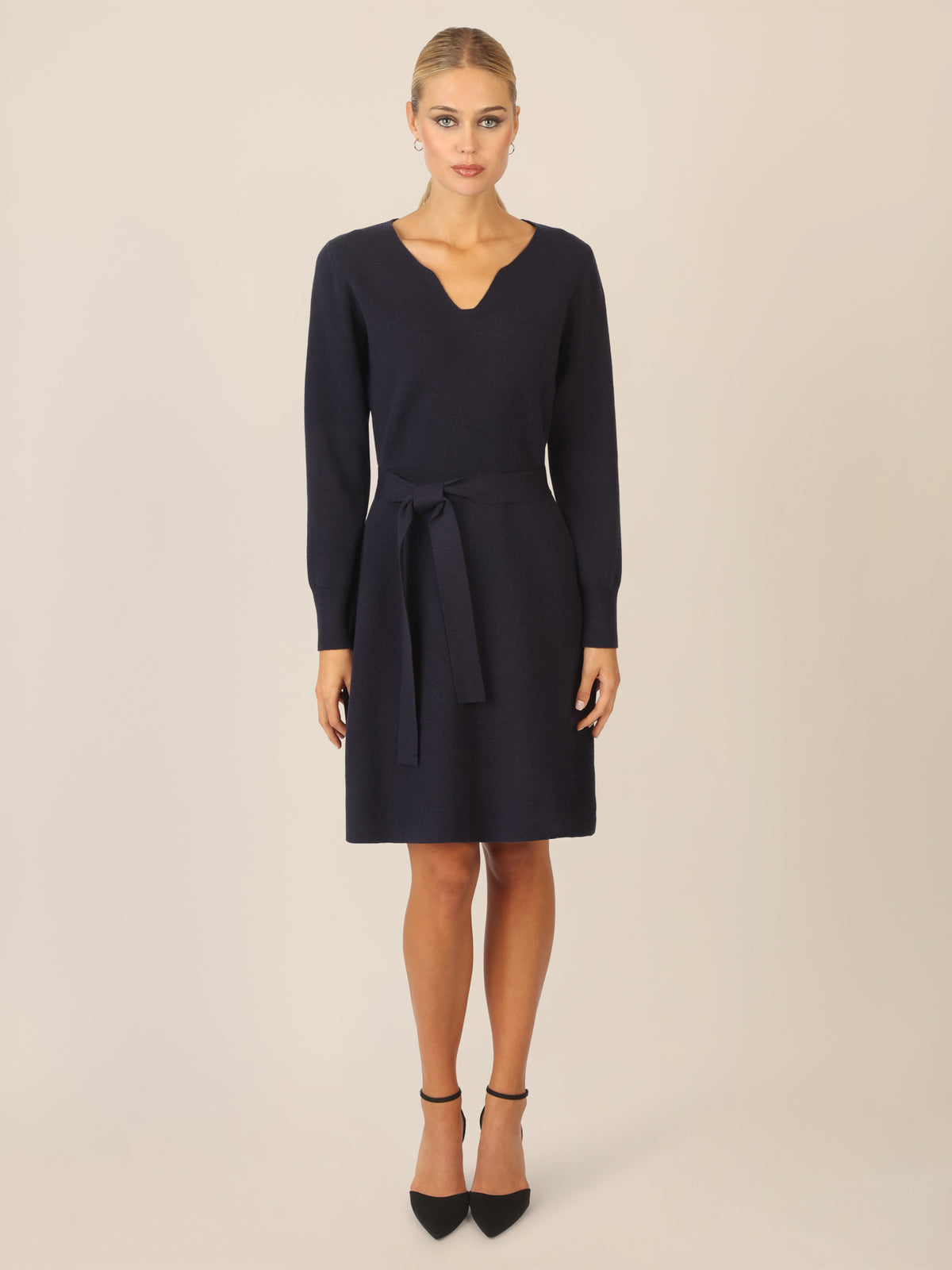 APART Strickkleid mit V-Ausschnitt | nachtblau