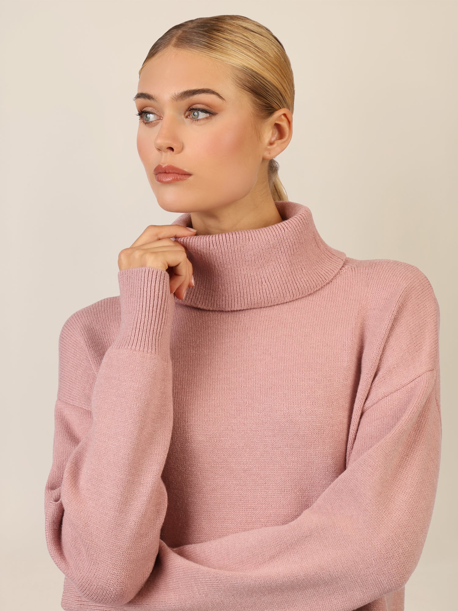 APART Overside Strickkleid mit überschnittene Schultern | mauve