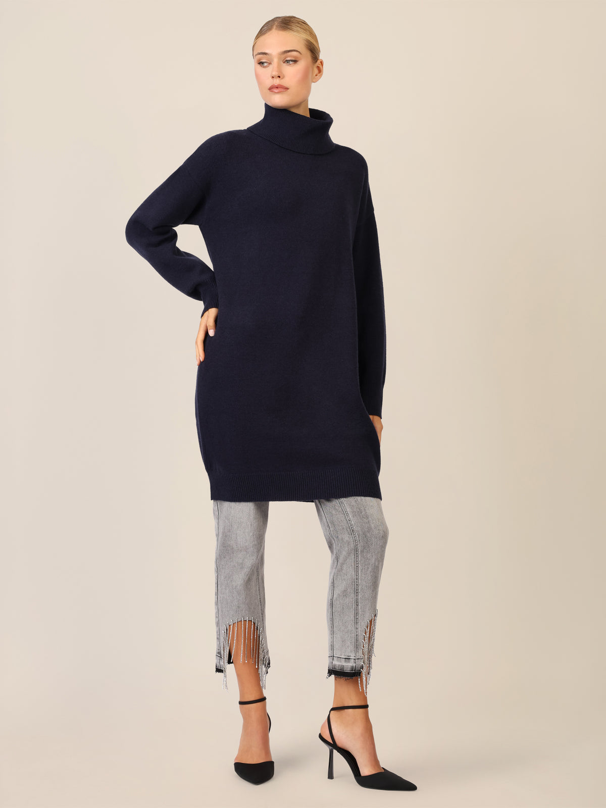 APART Overside Strickkleid mit überschnittene Schultern | nachtblau