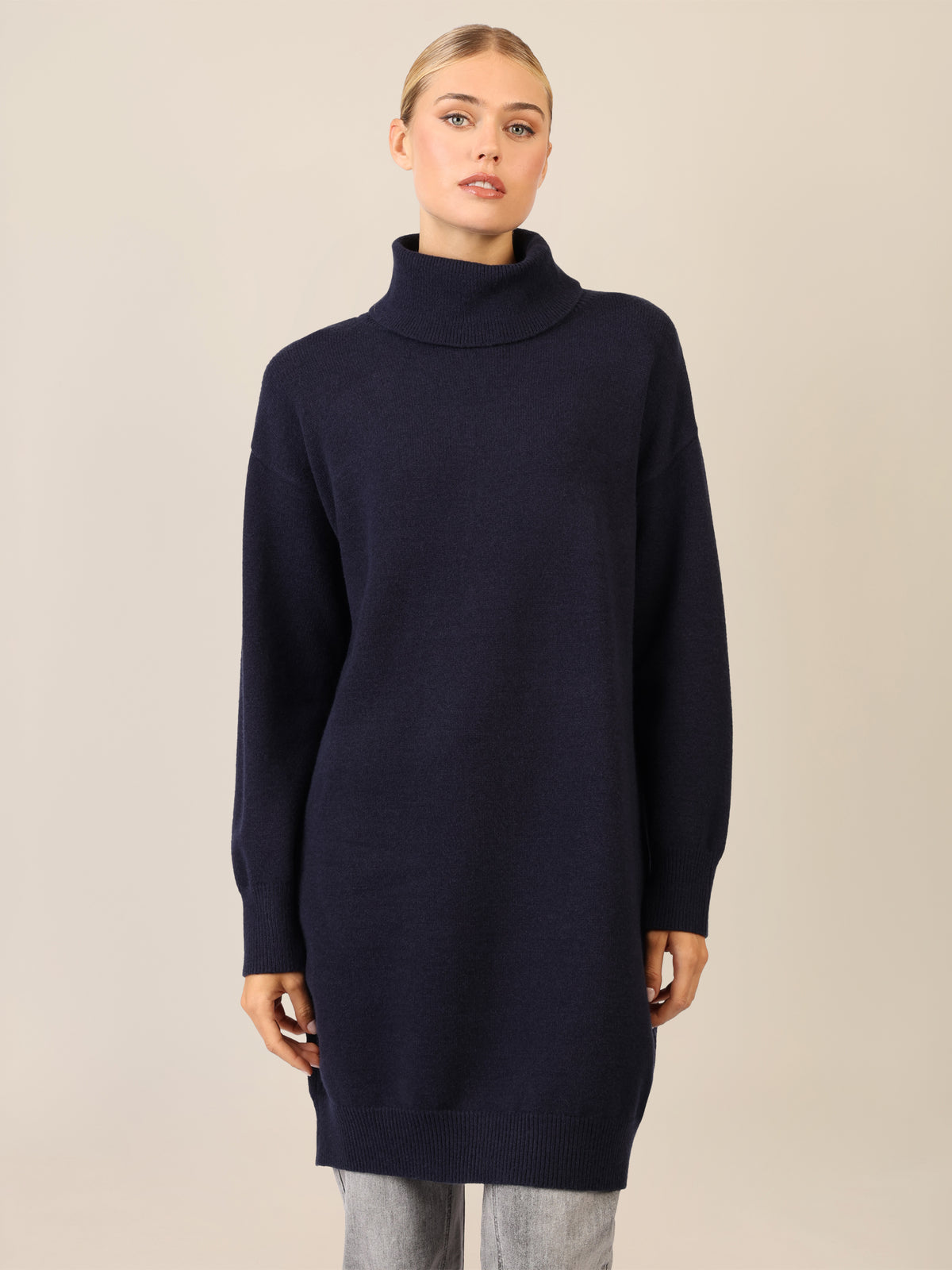APART Overside Strickkleid mit überschnittene Schultern | nachtblau