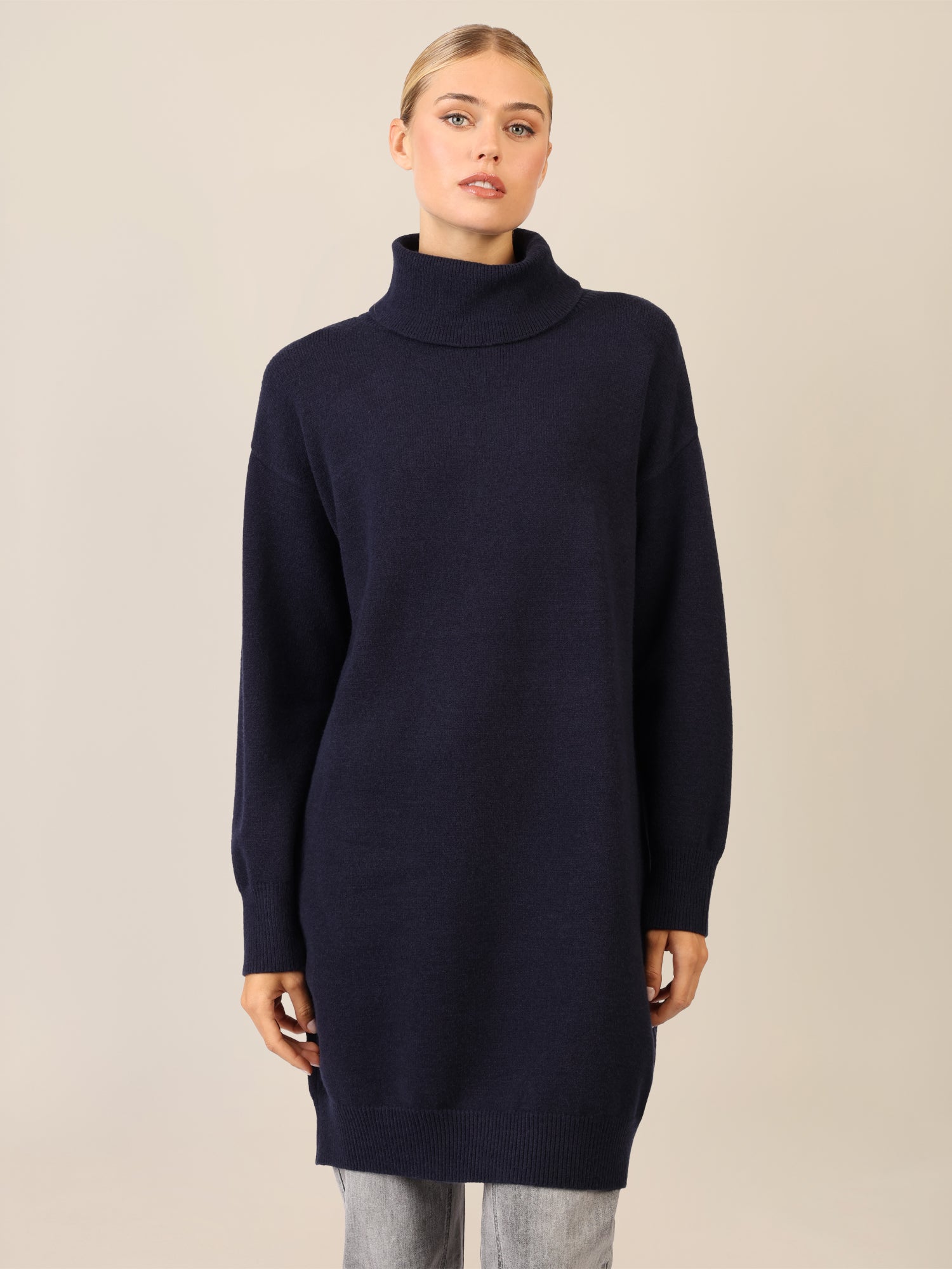APART Overside Strickkleid mit überschnittene Schultern | nachtblau