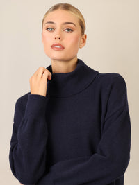 APART Overside Strickkleid mit überschnittene Schultern | nachtblau
