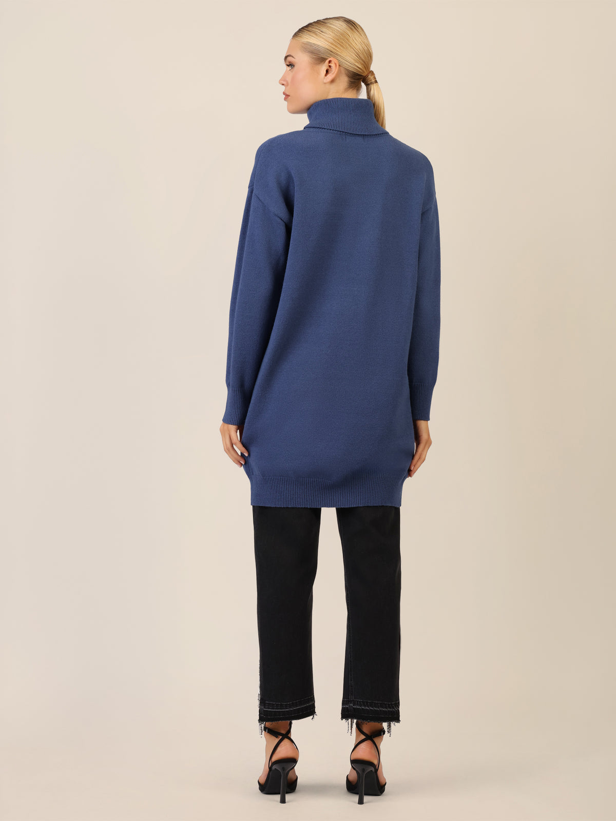 APART Overside Strickkleid mit überschnittene Schultern | mittelblau