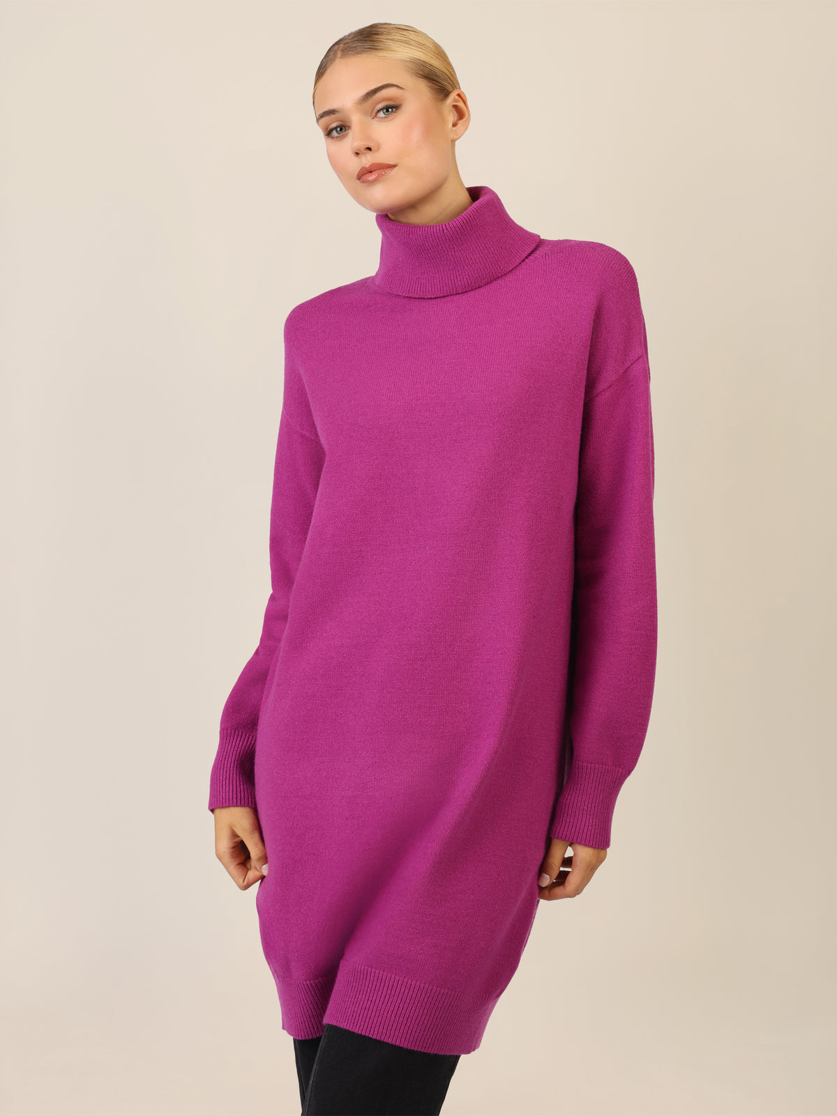 APART Overside Strickkleid mit überschnittene Schultern | lila