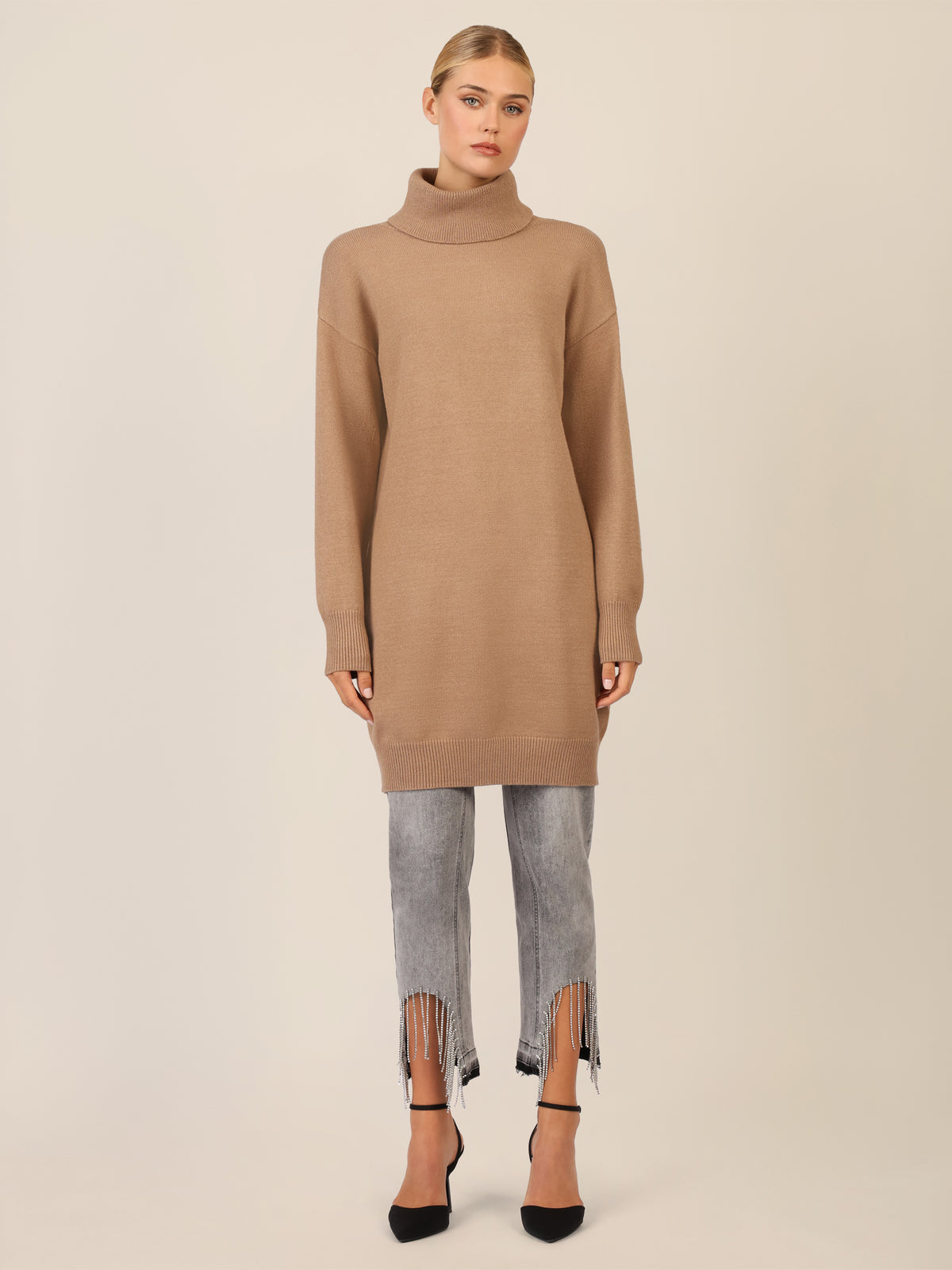 APART Overside Strickkleid mit überschnittene Schultern | camel
