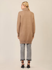 APART Overside Strickkleid mit überschnittene Schultern | camel