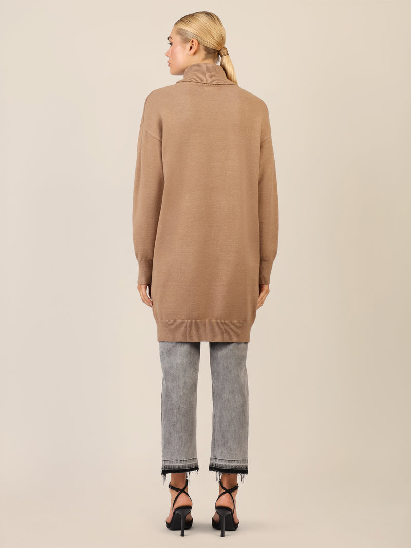 APART Overside Strickkleid mit überschnittene Schultern | camel