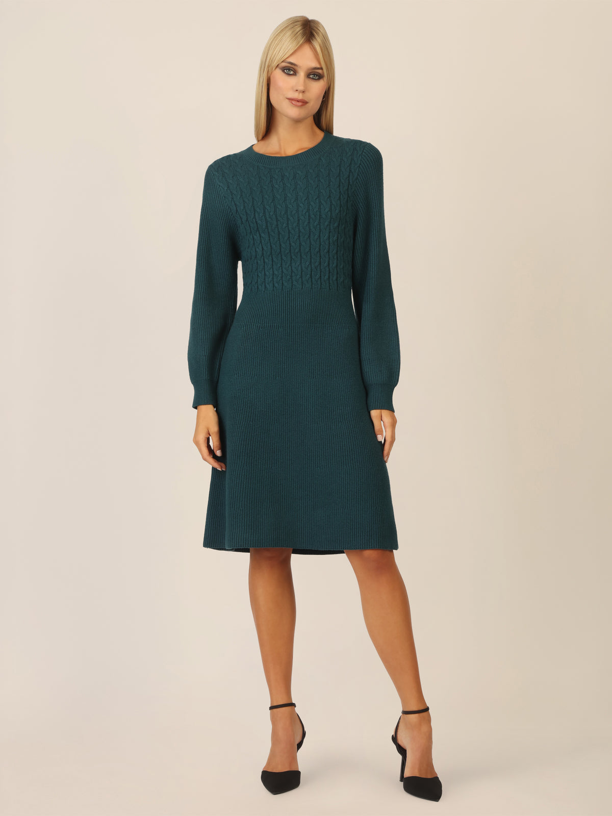 APART Strickkleid mit Zopfmuster | dunkelgrün