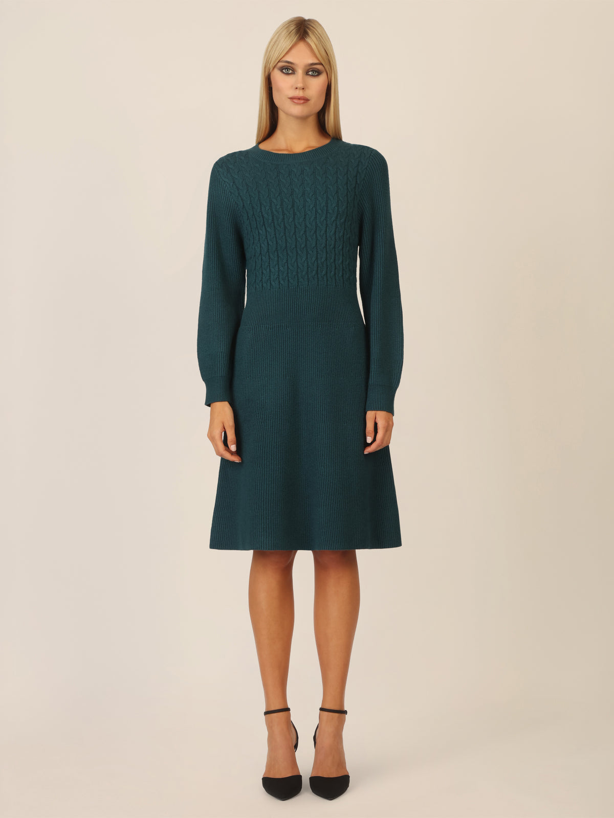 APART Strickkleid mit Zopfmuster | dunkelgrün