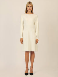 APART Strickkleid mit Zopfmuster | creme