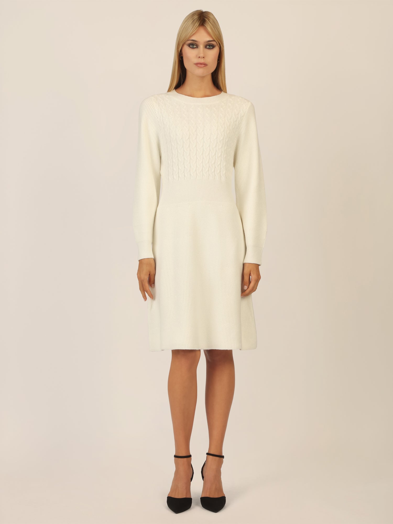 APART Strickkleid mit Zopfmuster | creme