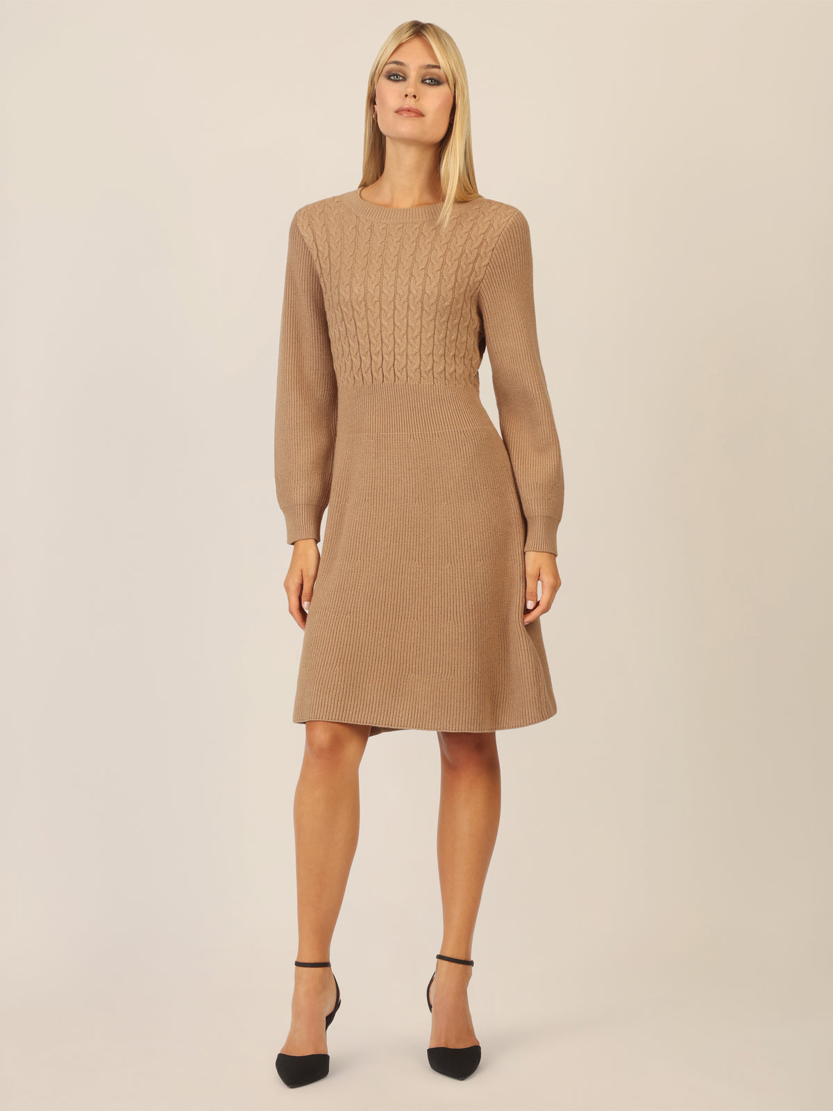 APART Strickkleid mit Zopfmuster | camel