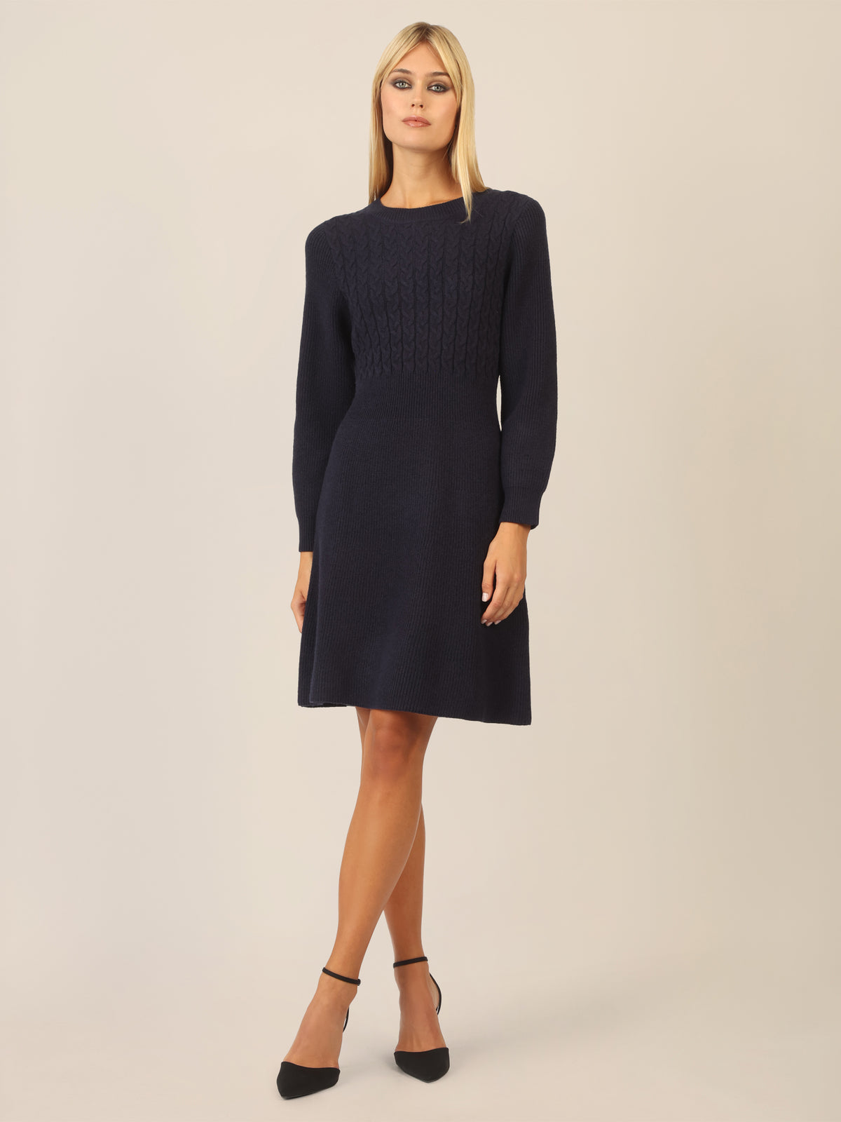 APART Strickkleid mit Zopfmuster | nachtblau