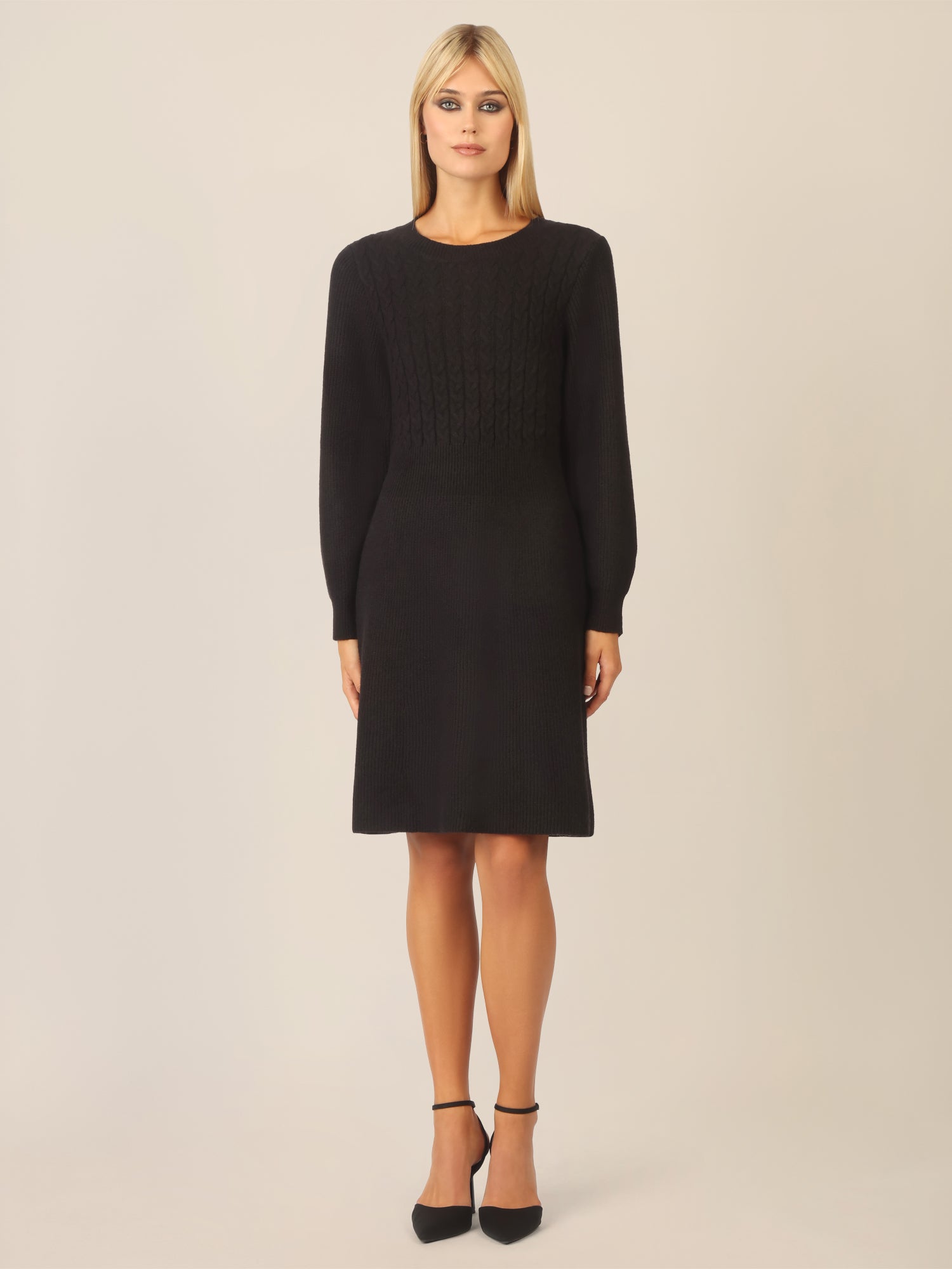 APART Strickkleid mit Zopfmuster | schwarz