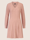 APART Strickkleid mit Zopfmuster und V-Ausschnitt | mauve
