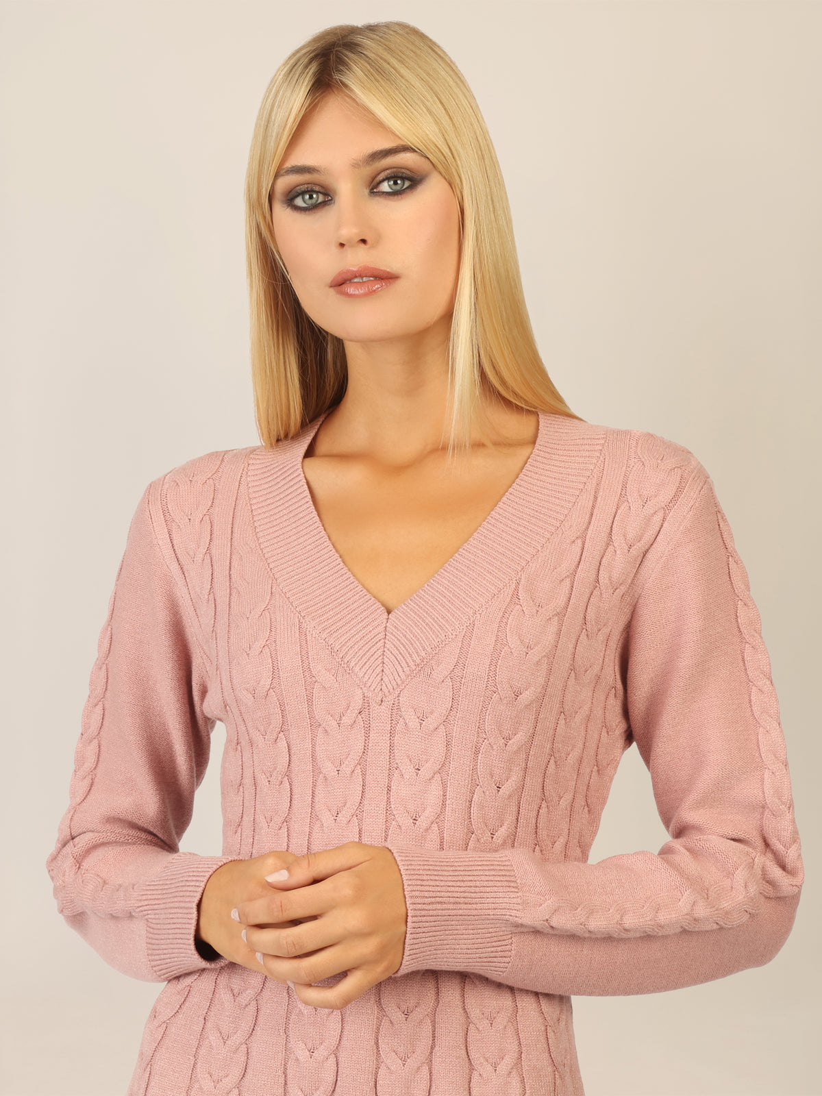 APART Strickkleid mit Zopfmuster und V-Ausschnitt | mauve
