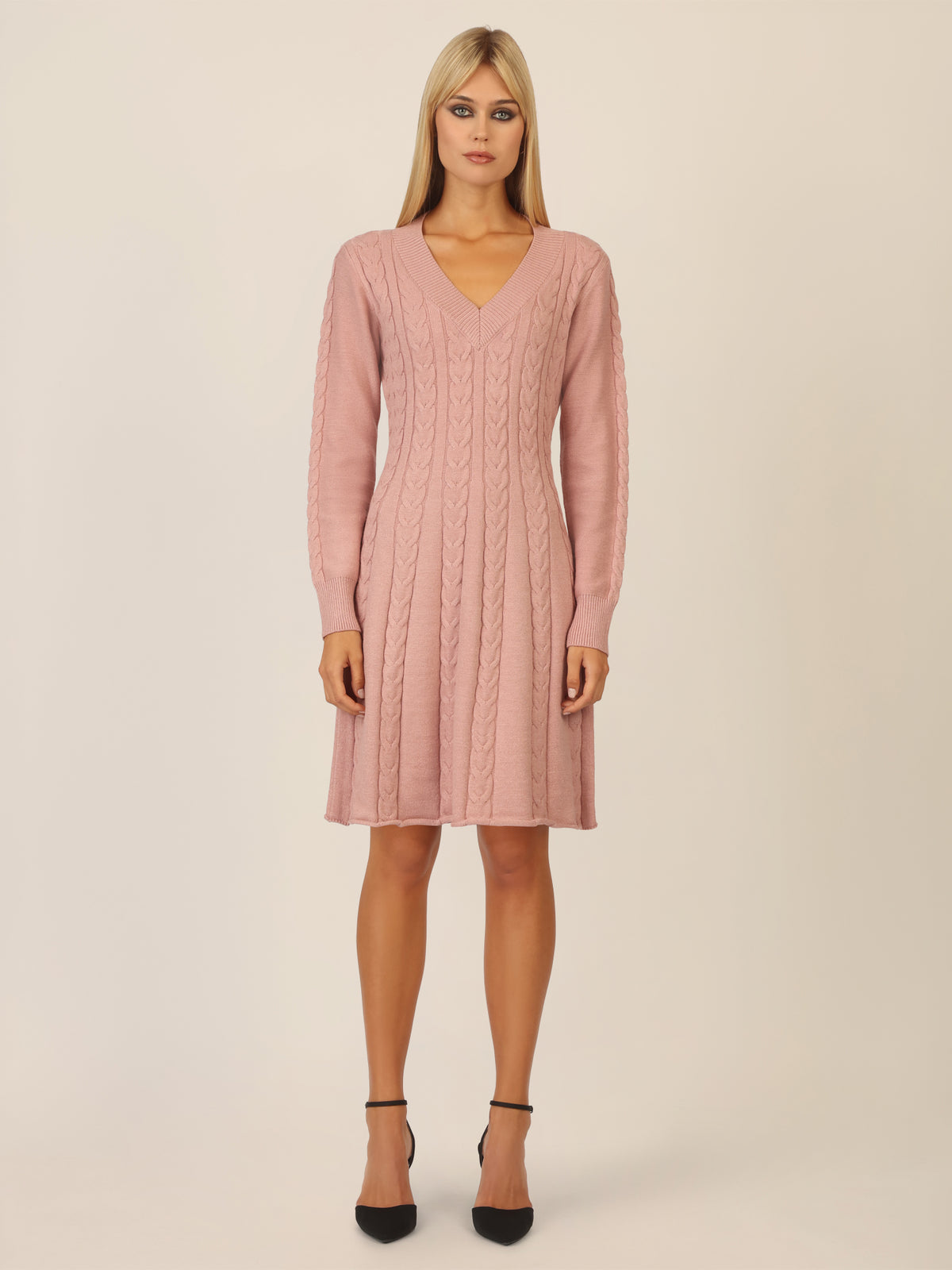 APART Strickkleid mit Zopfmuster und V-Ausschnitt | mauve