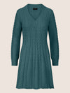 APART Strickkleid mit Zopfmuster und V-Ausschnitt | dunkelgrün