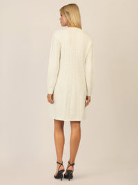 APART Strickkleid mit Zopfmuster und V-Ausschnitt | creme