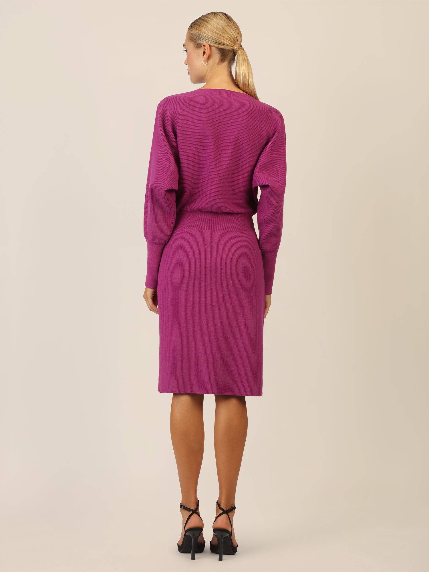 APART Strickkleid mit Gliederkette Detail Gürtel | lila