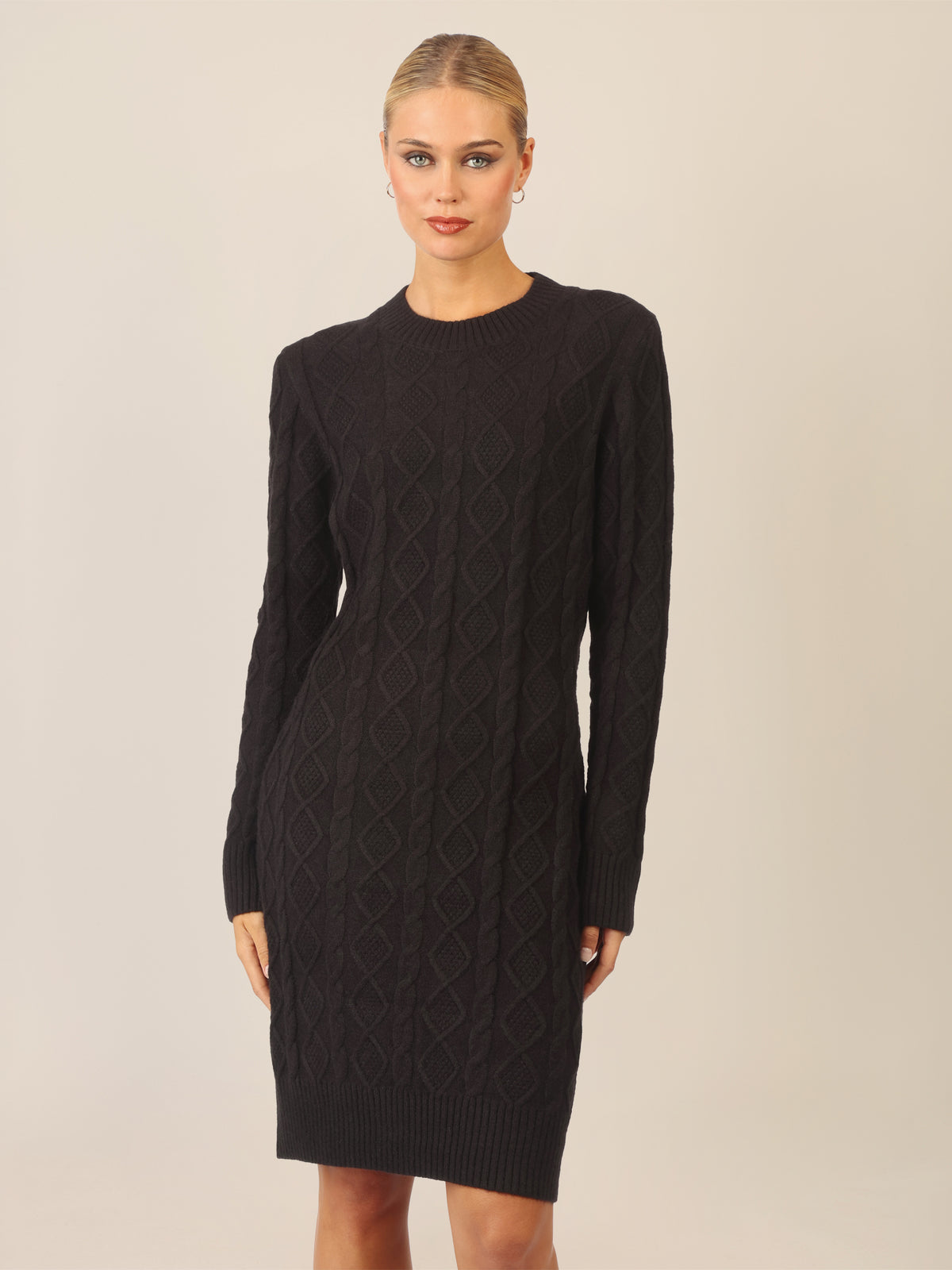 APART Strickkleid mit Strukturmuster und Rundhalsausschnitt | schwarz