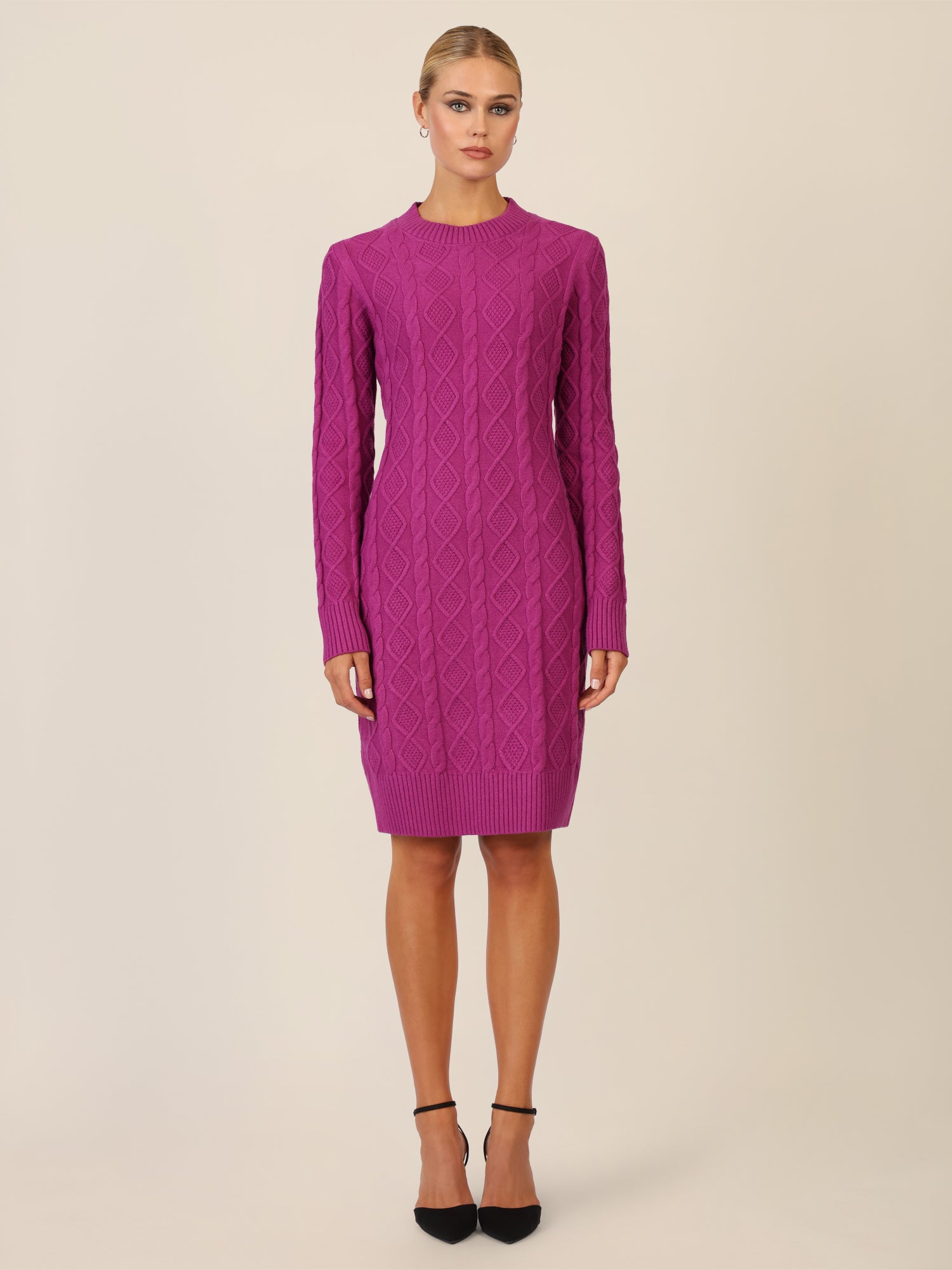 APART Strickkleid mit Strukturmuster und Rundhalsausschnitt | lila