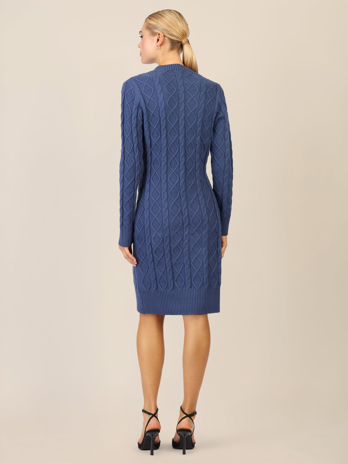 APART Strickkleid mit Strukturmuster und Rundhalsausschnitt | mittelblau