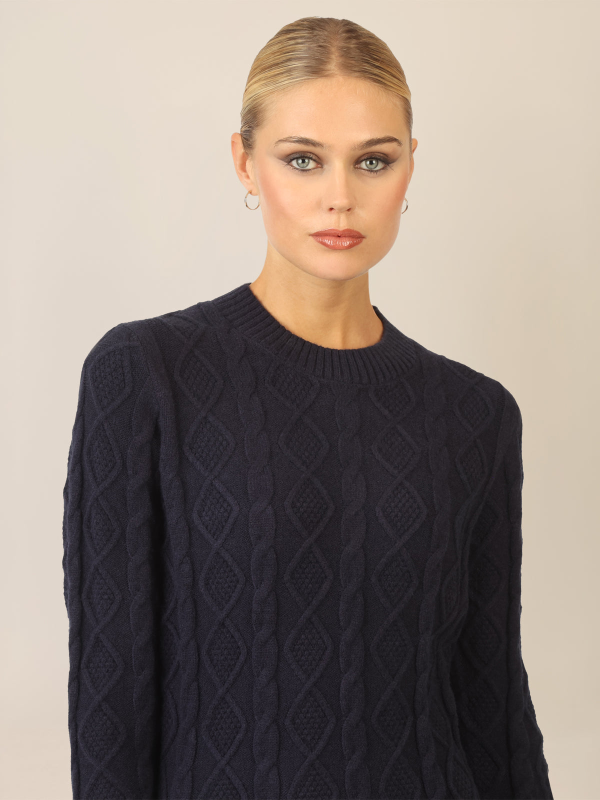 APART Strickkleid mit Strukturmuster und Rundhalsausschnitt | nachtblau