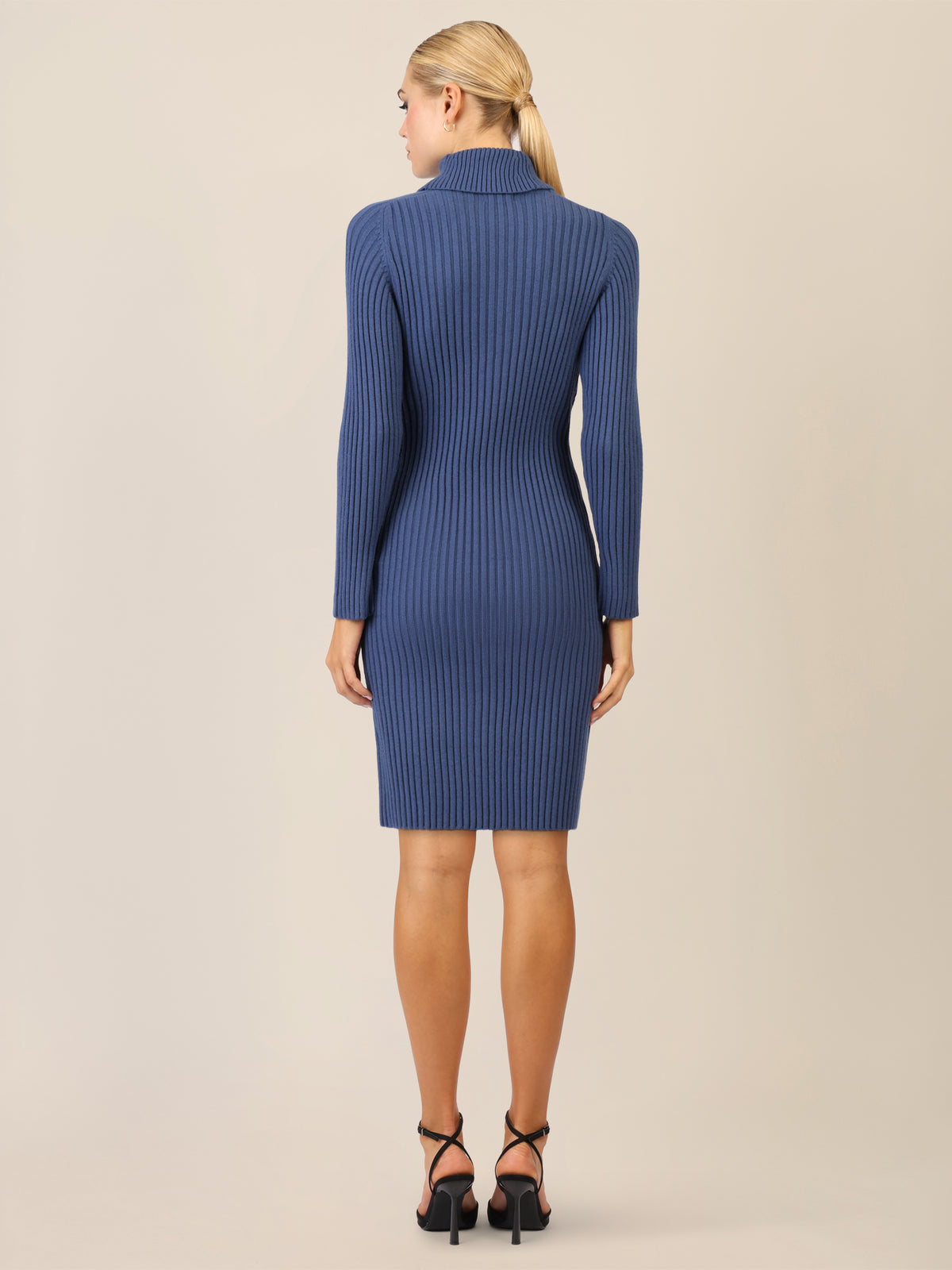 APART Rippenstrickkleid mit Rollkragen | mittelblau