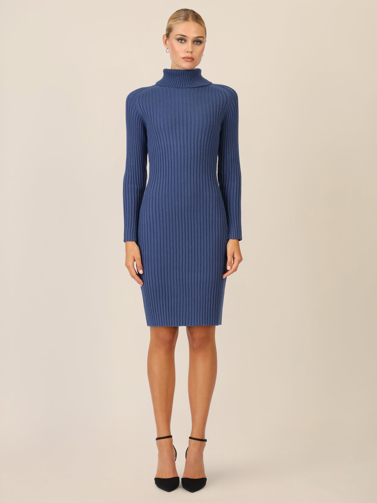 APART Rippenstrickkleid mit Rollkragen | mittelblau
