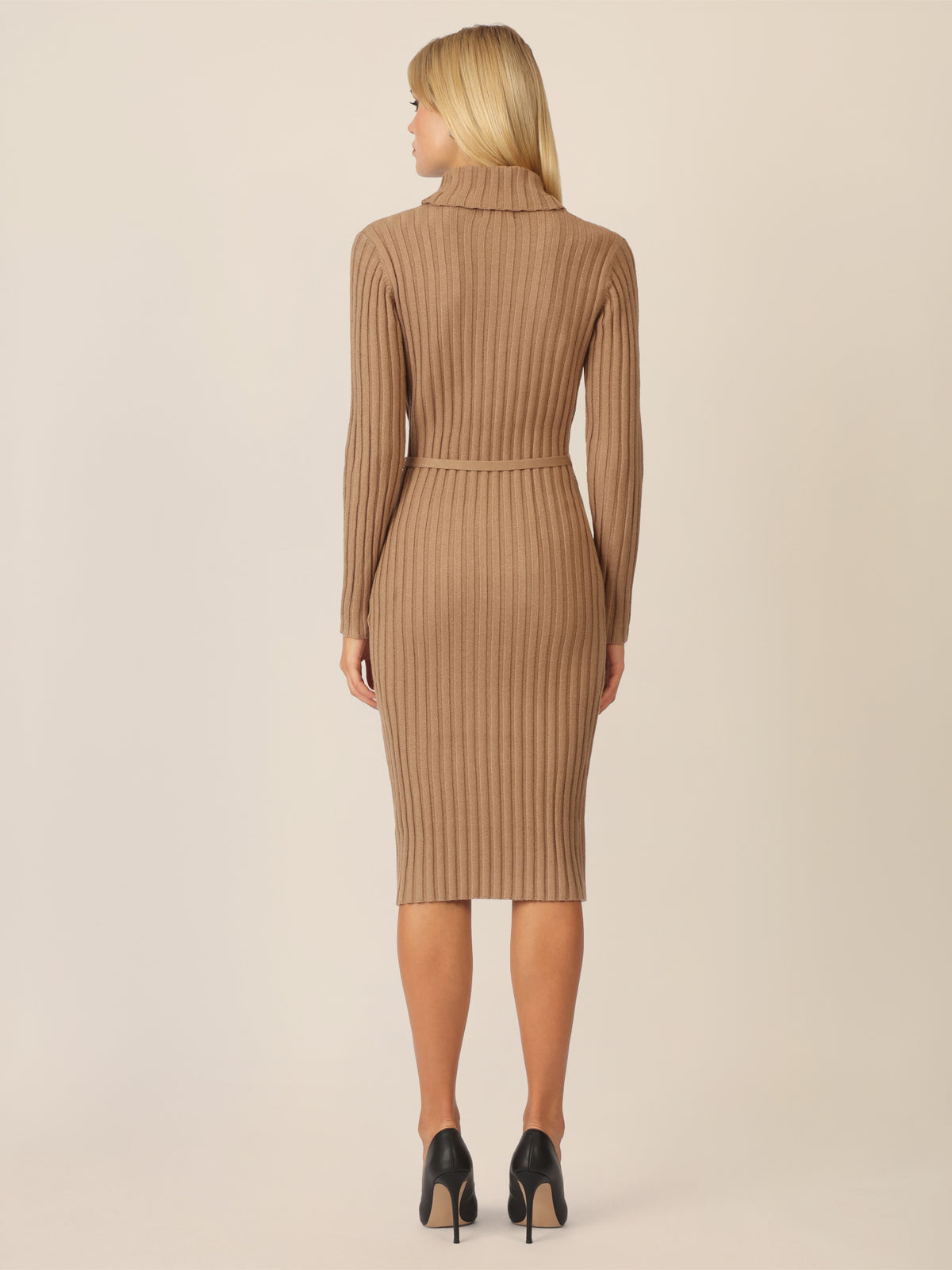 APART Midistrickkleid mit Gürtel | camel