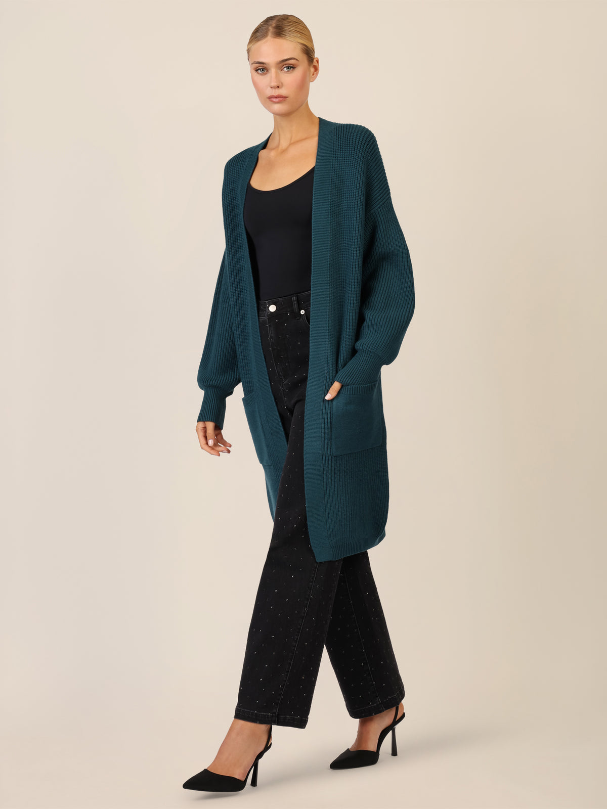 APART Lange Strickjacke mit aufgesetzten Taschen | dunkelgrün