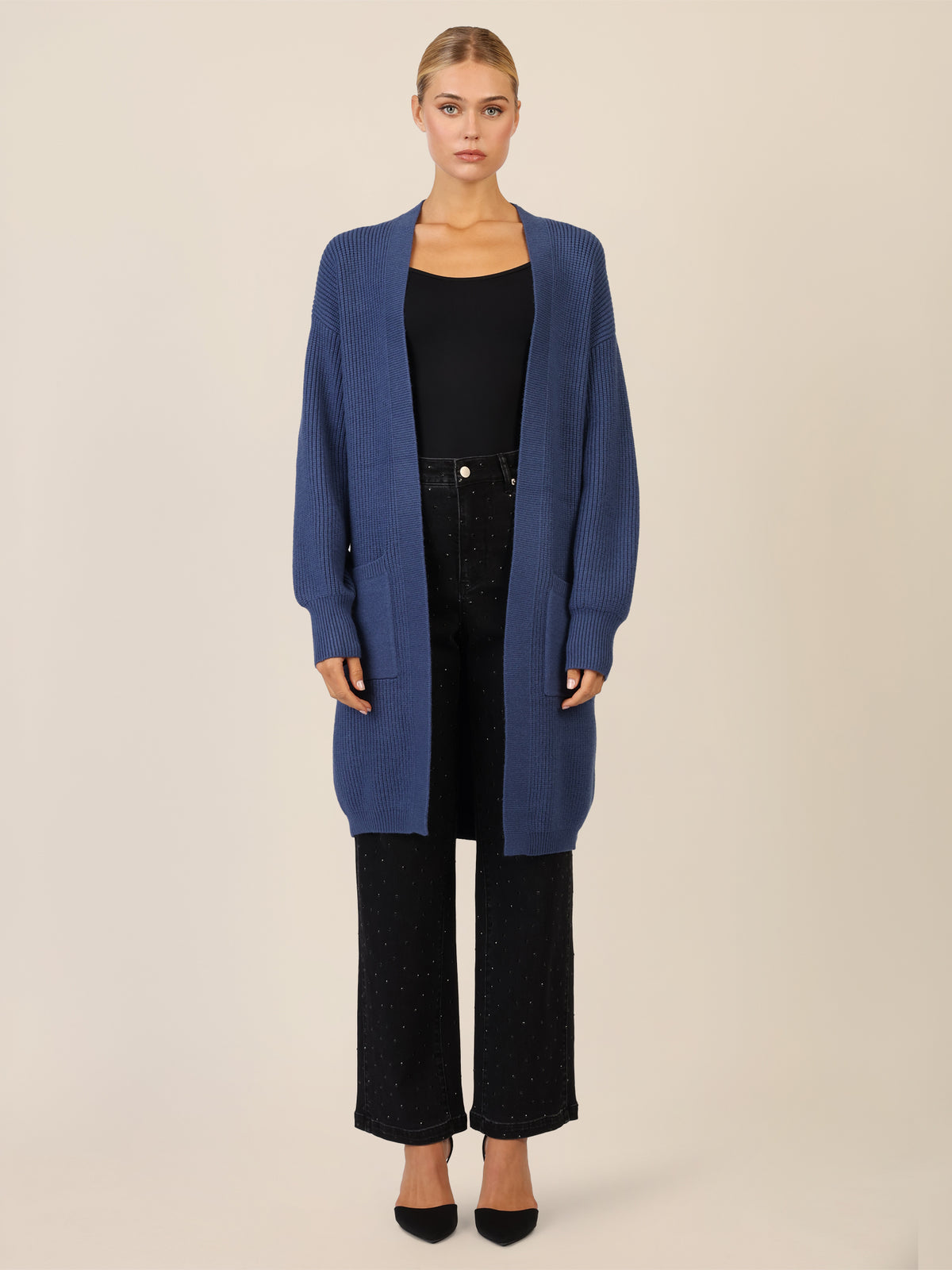 APART Lange Strickjacke mit aufgesetzten Taschen | mittelblau