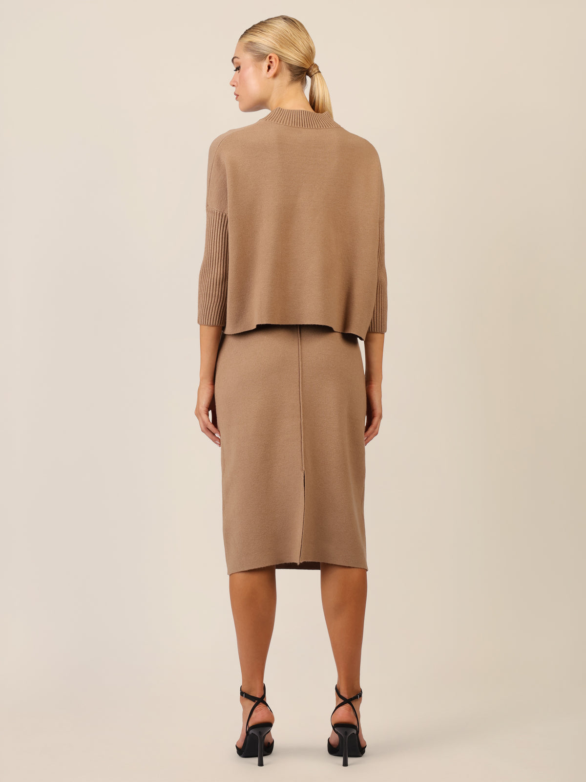 APART Oversized Pullover mit Stehkragen und Rippenstruktur | camel