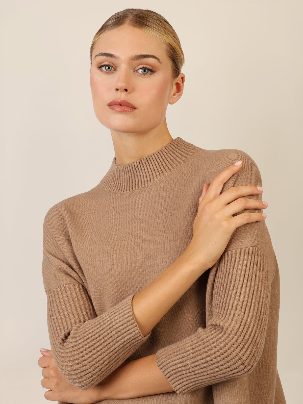 APART Oversized Pullover mit Stehkragen und Rippenstruktur | camel