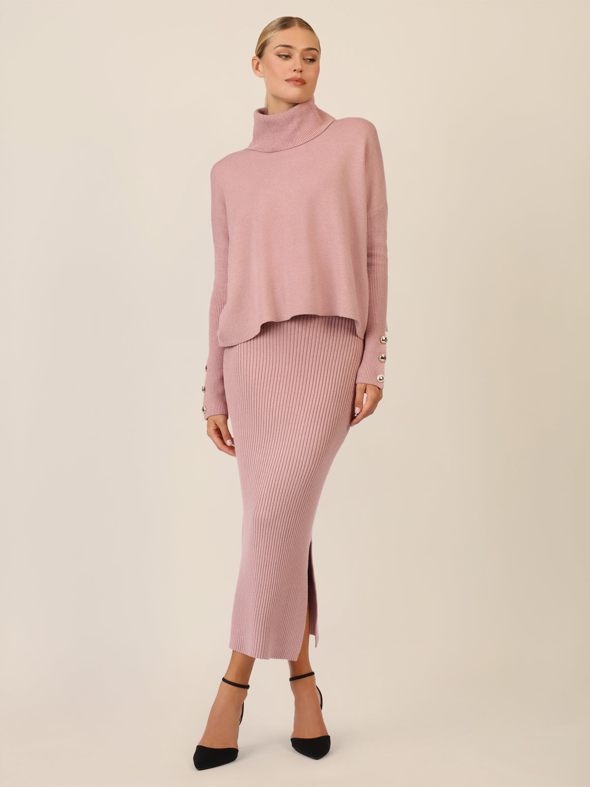 APART Oversized Pullover mit Rollkragen und Schmuckknöpfen | mauve