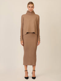 APART Oversized Pullover mit Rollkragen und Schmuckknöpfen | camel
