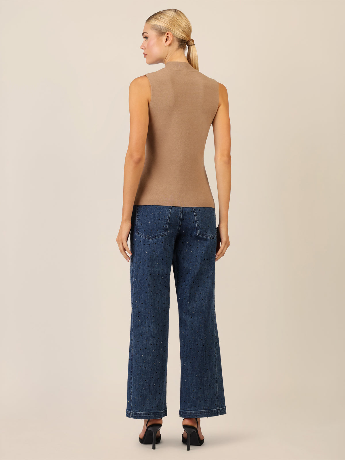 APART Stricktop mit Stehkragen und Ärmellos-Design | camel