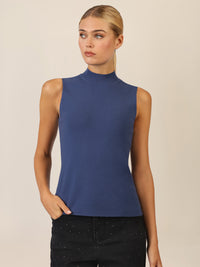 APART Stricktop mit Stehkragen und Ärmellos-Design | mittelblau