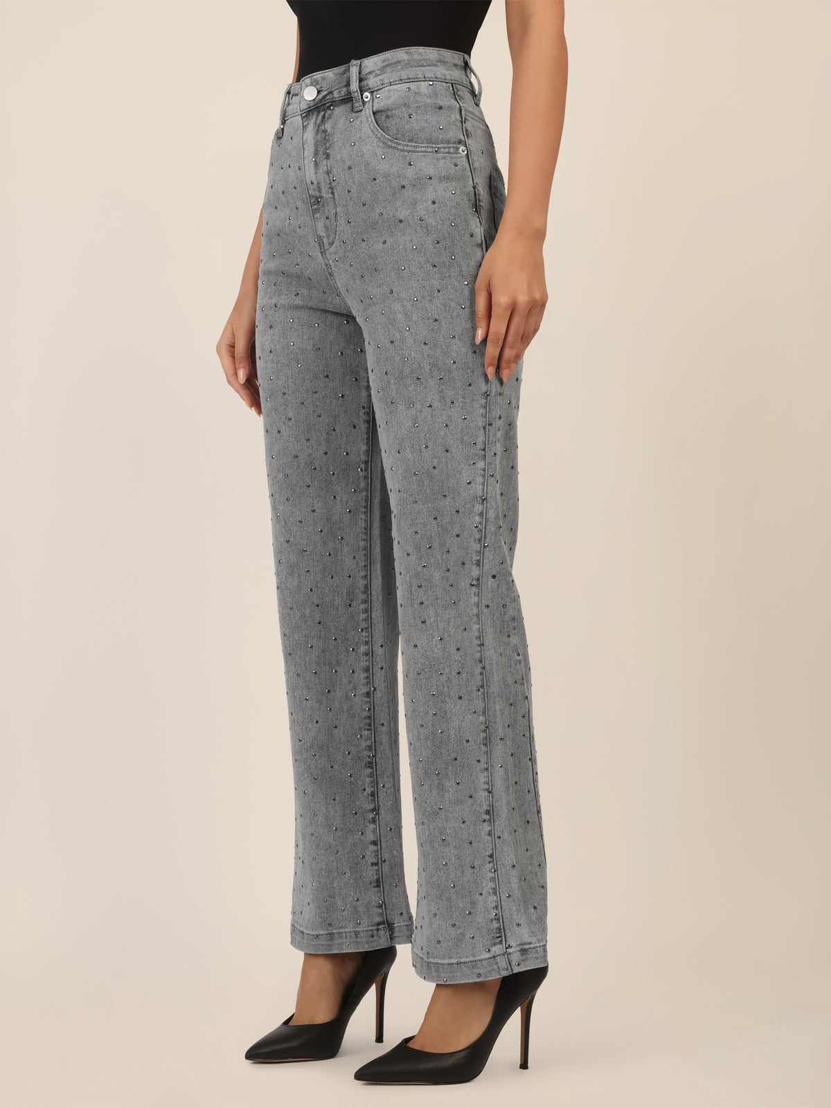 APART Weite Jeans mit Kristallsteinen in Stone- washed Optic | grau