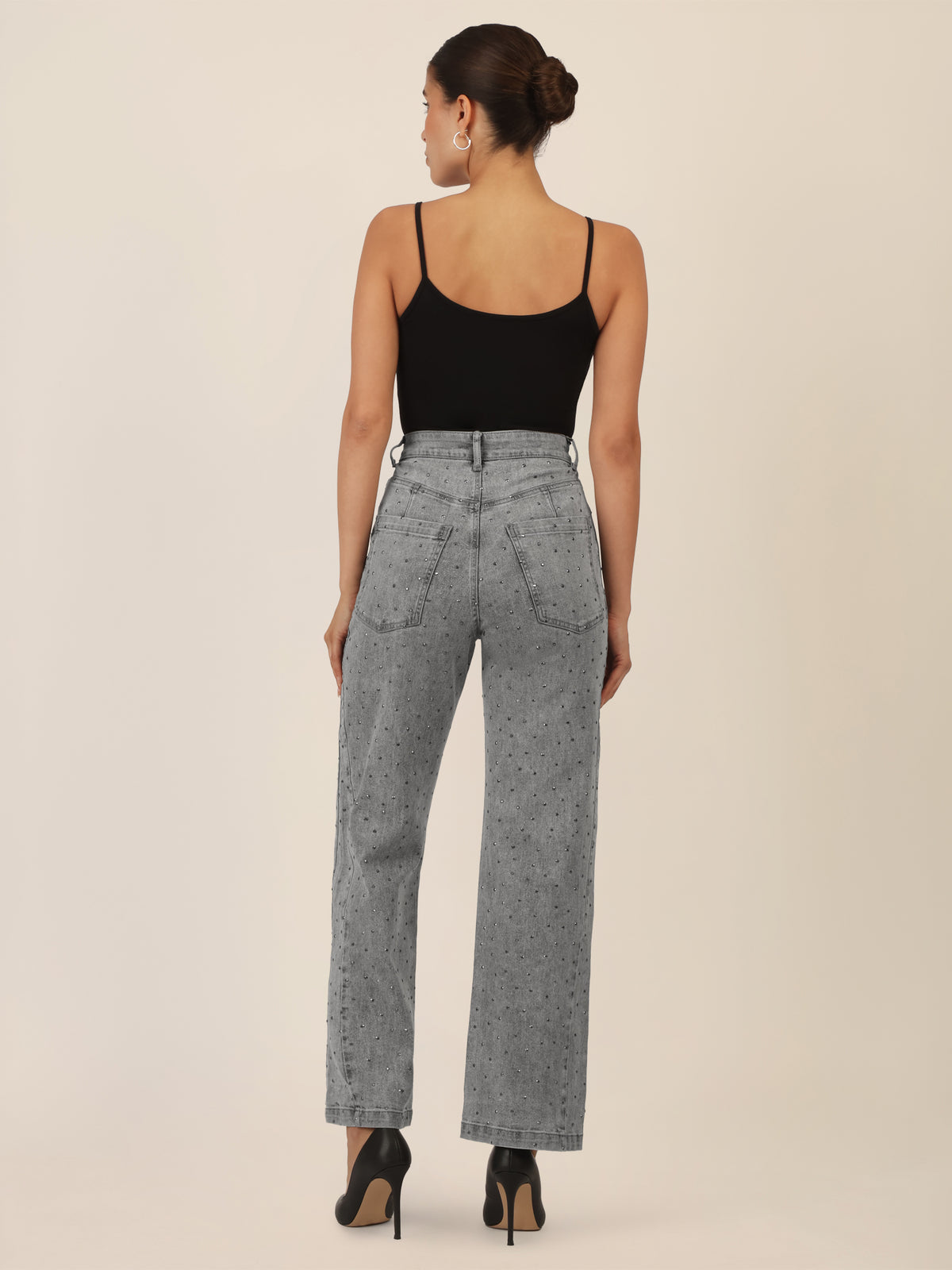 APART Weite Jeans mit Kristallsteinen in Stone- washed Optic | grau