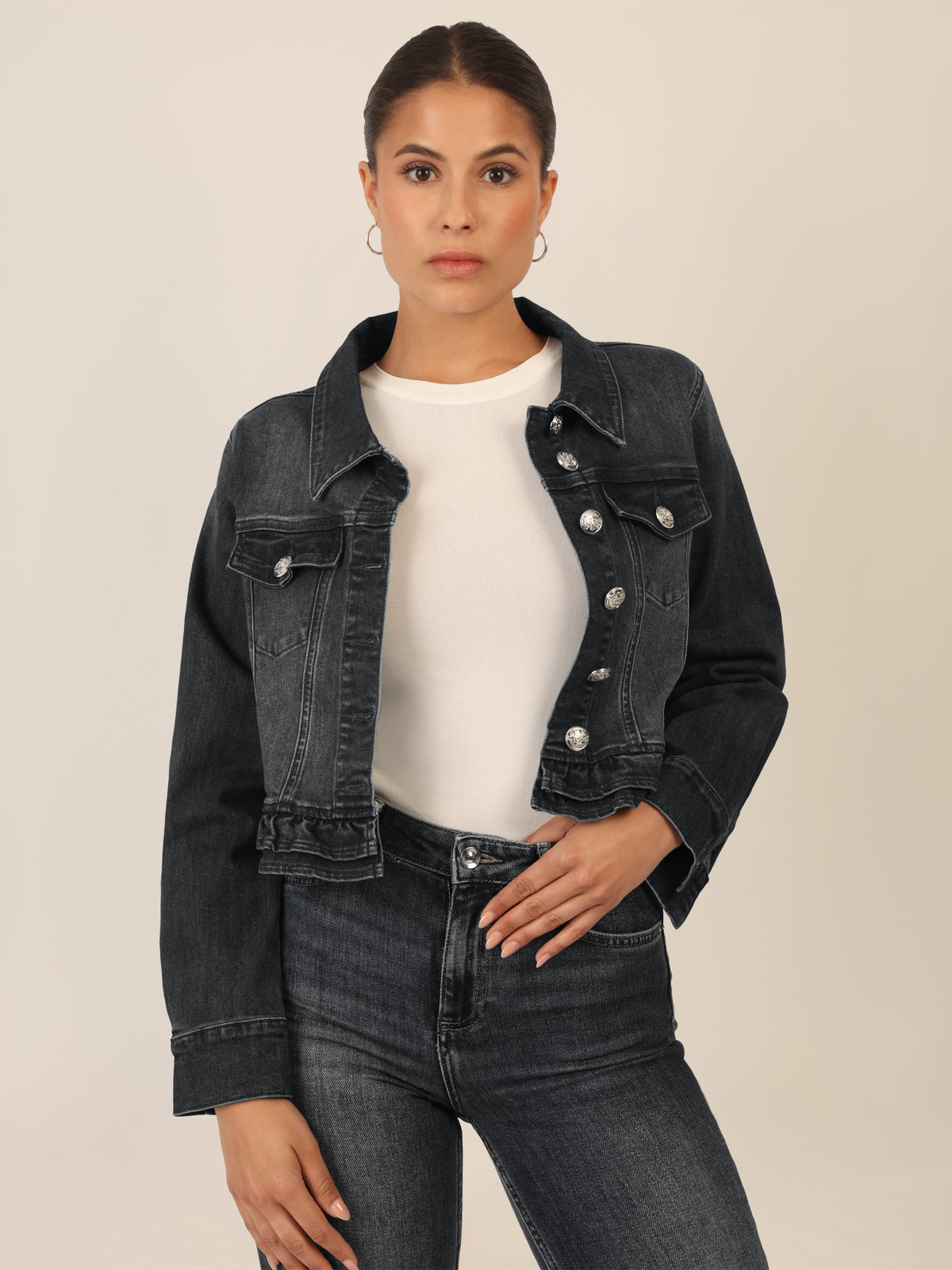 APART Jeansjacke mit Rüschen | schwarz