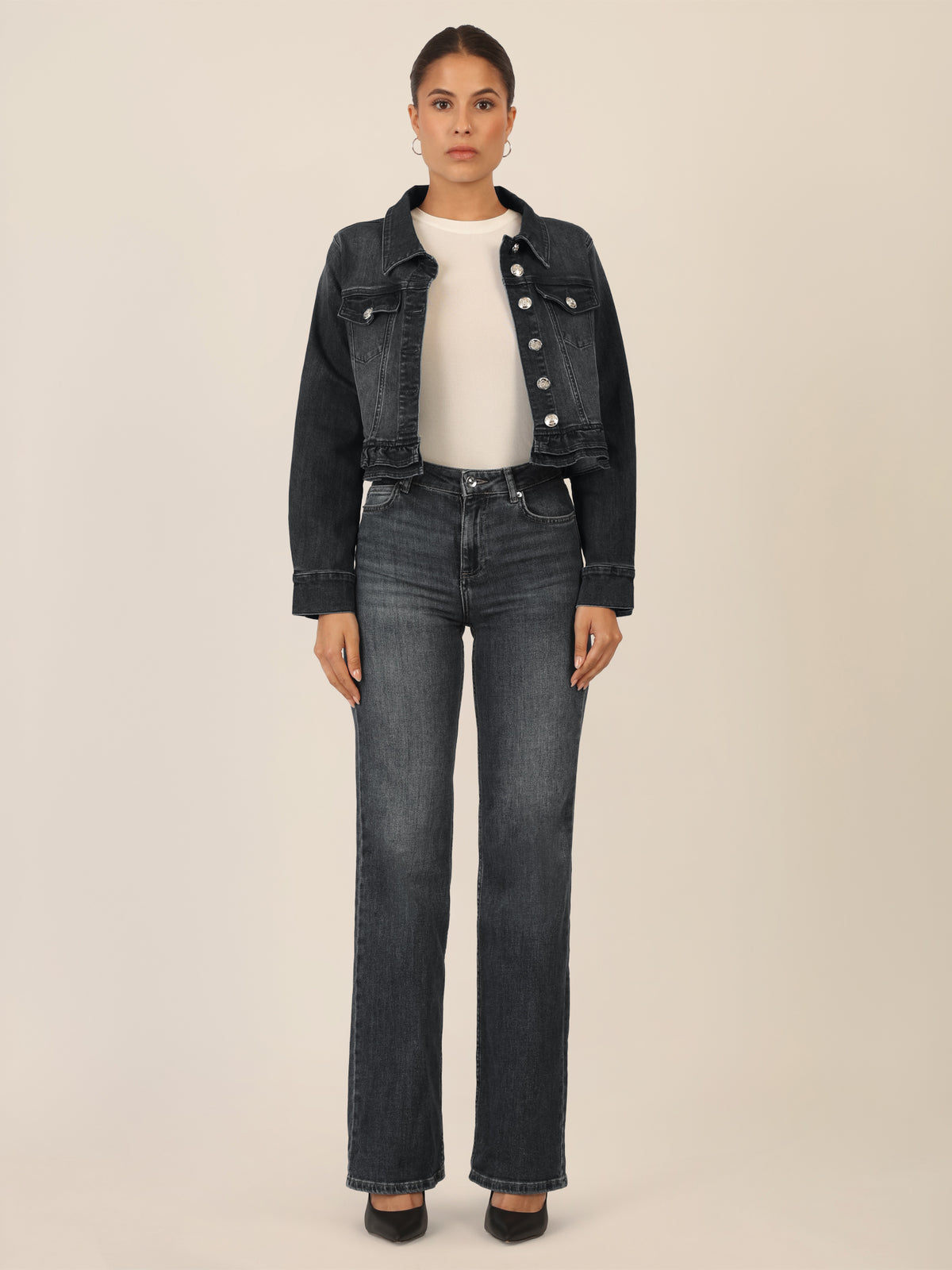 APART Jeansjacke mit Rüschen | schwarz